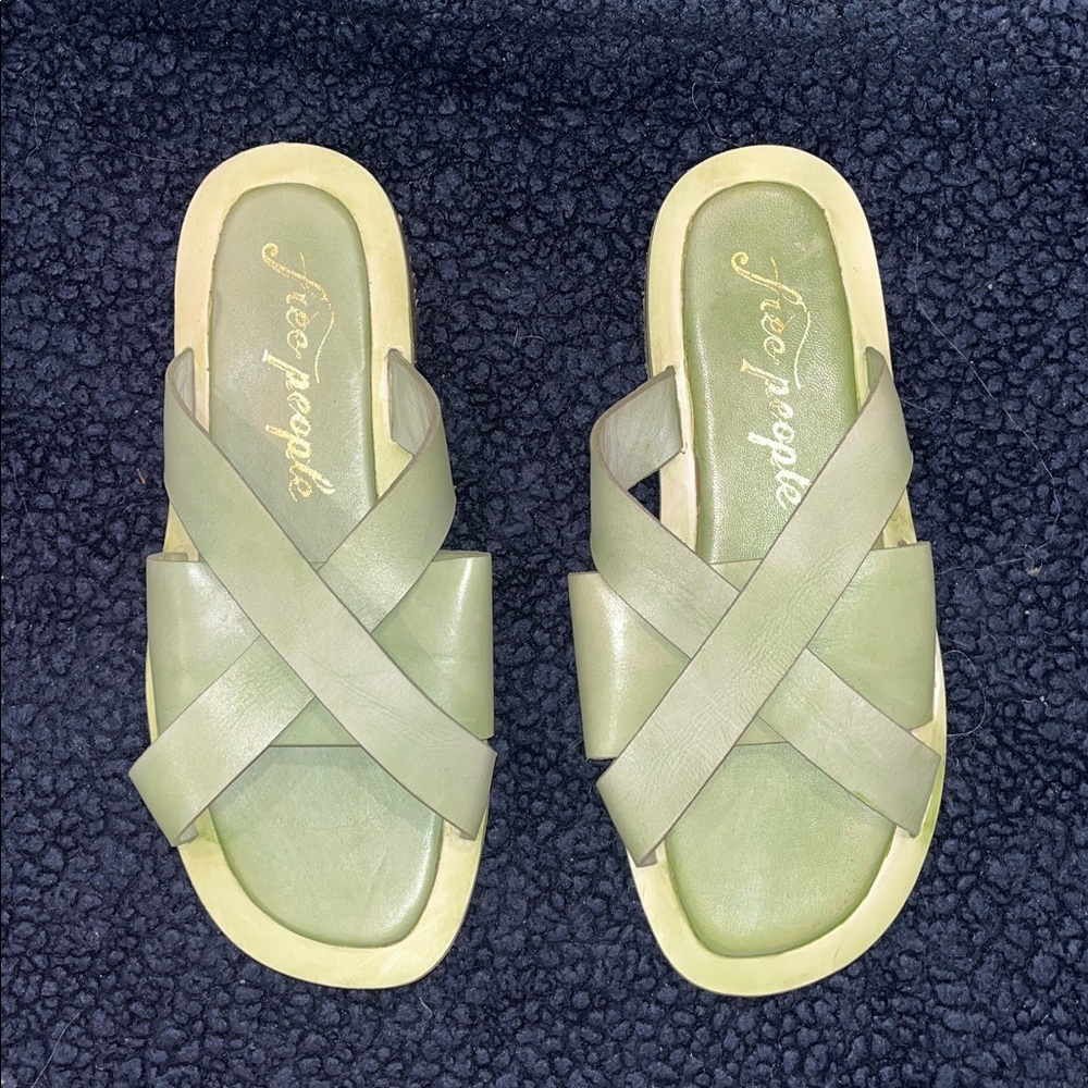 Free People Shoe 
Del Mar Sandal Slide Flat Slip On Mint Green Cross Open Toe 7